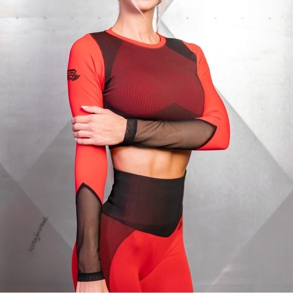 Body Engineers Workout Set XS ❤️ - Picture 1 of 5